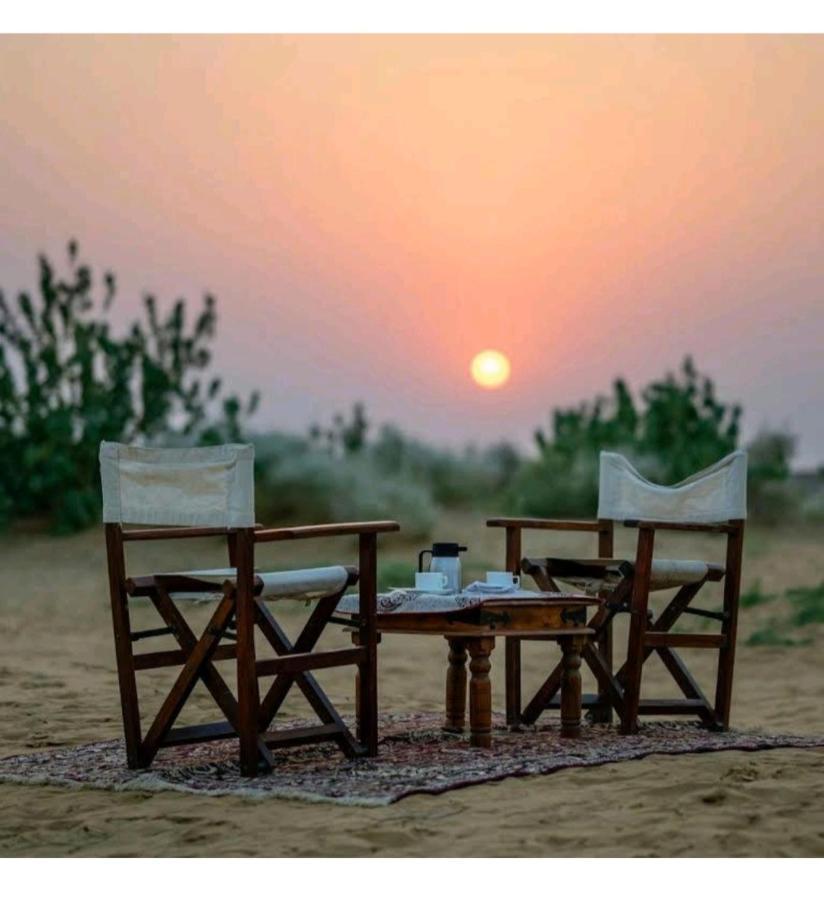 Golden Sandstone Hotel Desert Safari Campジャイサルメール エクステリア 写真