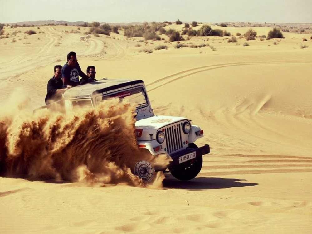 Golden Sandstone Hotel Desert Safari Campジャイサルメール エクステリア 写真