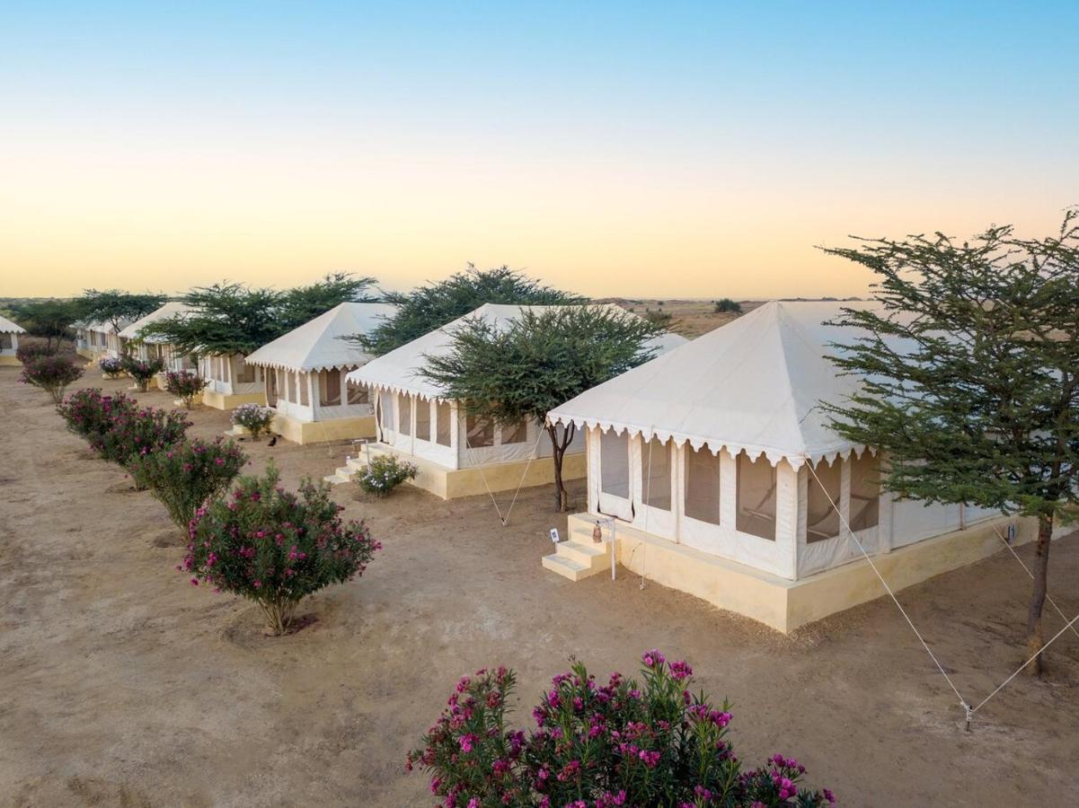 Golden Sandstone Hotel Desert Safari Campジャイサルメール エクステリア 写真